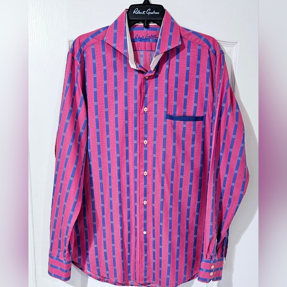 Robert Graham Pink and Blue Striped Casual Shirt Size Large.